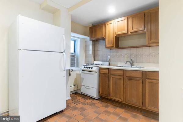 1343 E HEWSON ST, Philadelphia, PA 19125
