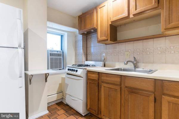 1343 E HEWSON ST, Philadelphia, PA 19125