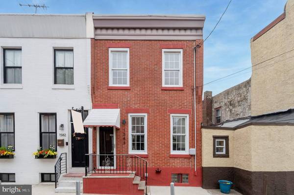1584 E HEWSON ST, Philadelphia, PA 19125