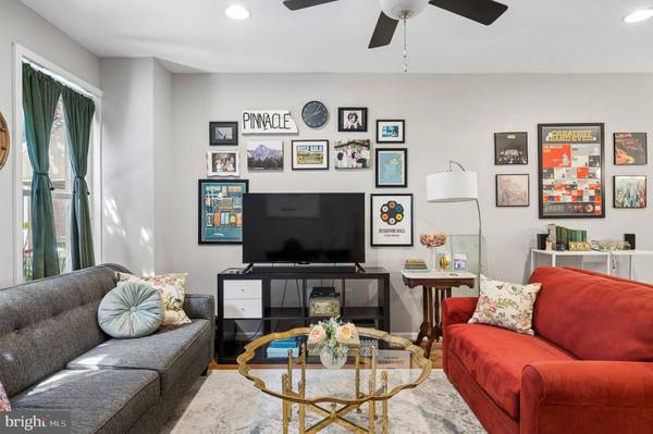 1611 S ORKNEY ST, Philadelphia, PA 19148