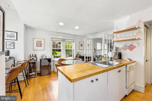 450 WELLESLEY RD, Philadelphia, PA 19119