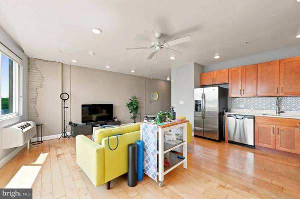 1637-39 POPLAR ST #6F, Philadelphia, PA 19130