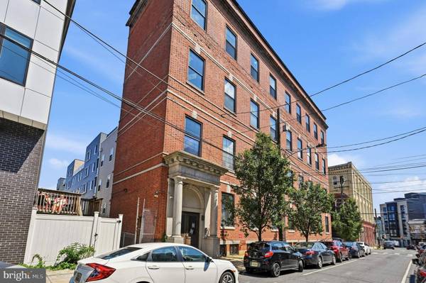 1637-39 POPLAR ST #6F, Philadelphia, PA 19130