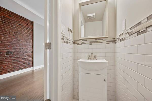 2354 DUNCAN ST, Philadelphia, PA 19124