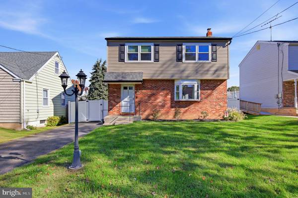 331 CEDAR ST