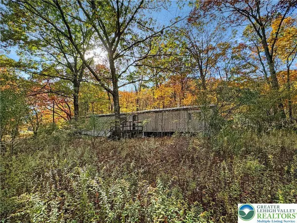 228 Victory LN, Jackson Twp, PA 18360