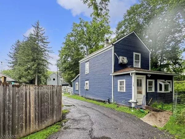 15 Fisk St, Belvidere Twp., NJ 07823