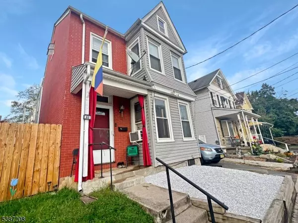 63 Harris St, Phillipsburg Town, NJ 08865