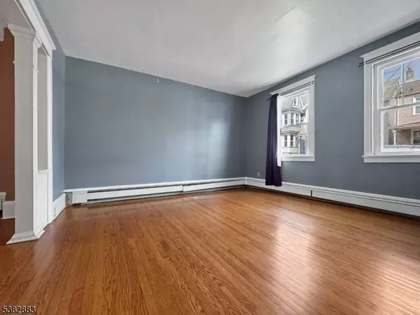 178 Chambers St, Phillipsburg Town, NJ 08865