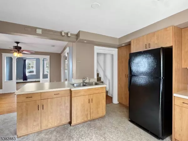 178 Chambers St, Phillipsburg Town, NJ 08865