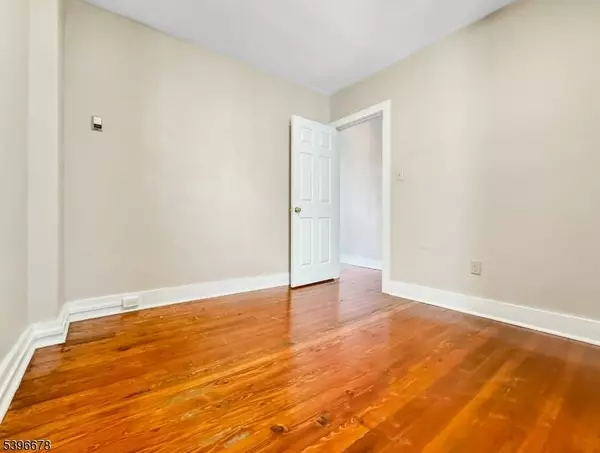 83 Jefferson St #B, Phillipsburg Town, NJ 08865