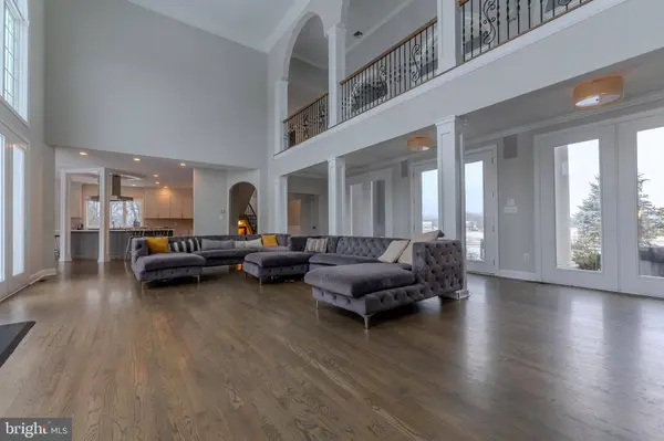 760 NEWLINS RD E, Easton, PA 18040