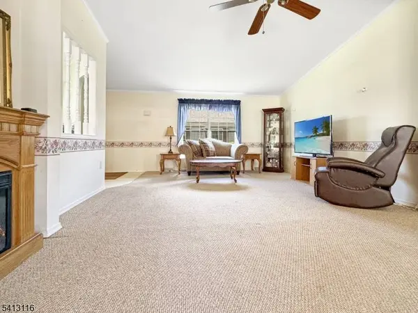 3 Stonehill Lane, White Twp., NJ 07823