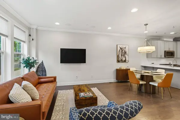 202 CHARLES ELLIS DR, Newtown Square, PA 19073