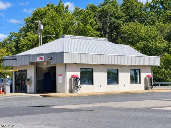 633 Water St, Belvidere Twp., NJ 07823