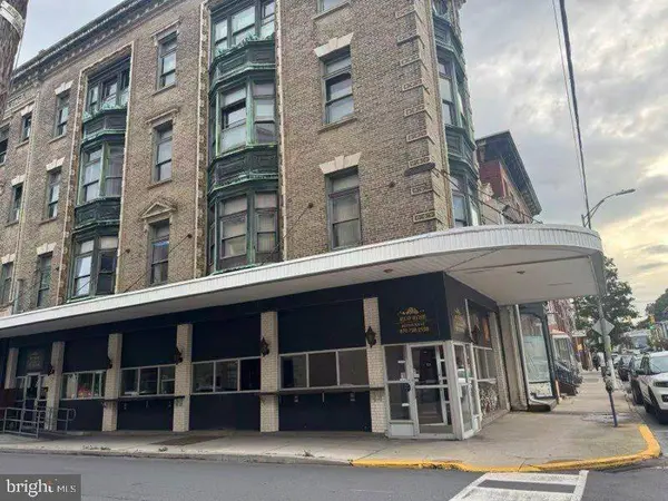 201 W MARKET ST