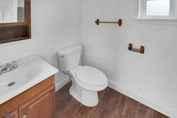 77 Brainard St, Phillipsburg Town, NJ 08865