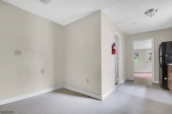 77 Brainard St, Phillipsburg Town, NJ 08865