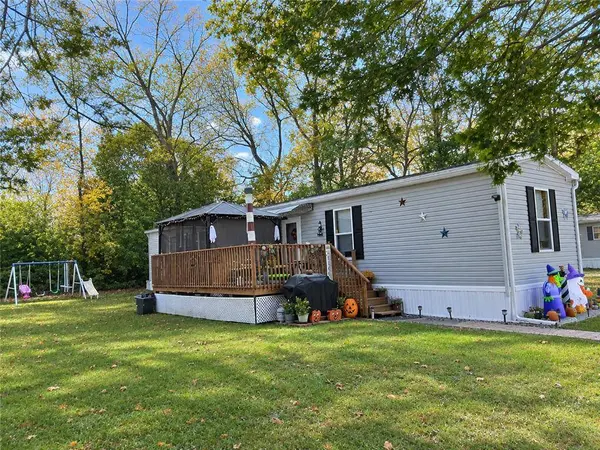 4931 Cedar Grove