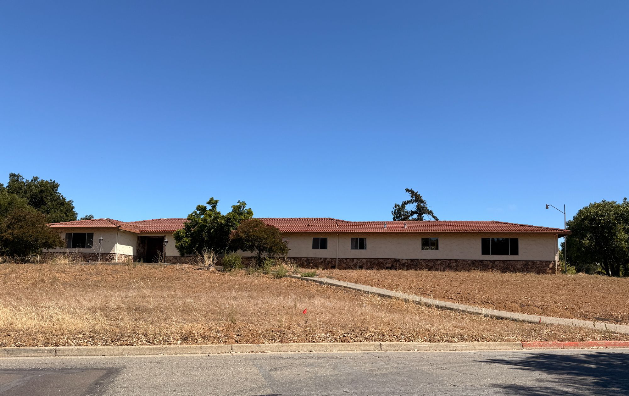Home on the former Saratoga vineyard property near Allendale Avenue and Chester Avenue, part of the future Vineyard One development site.