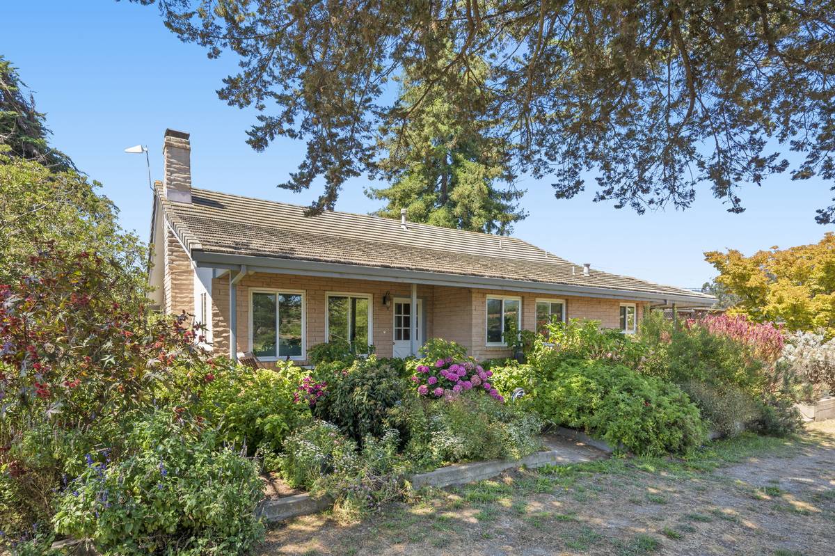 Watsonville, CA 95076-2227,613 Lakeview Rd