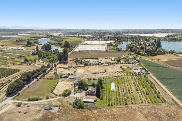 Watsonville, CA 95076-2227,613 Lakeview Rd