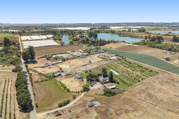 Watsonville, CA 95076-2227,613 Lakeview Rd