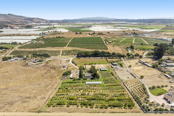 Watsonville, CA 95076-2227,613 Lakeview Rd