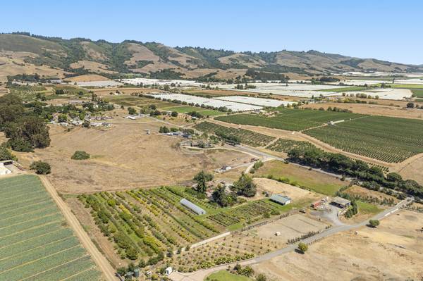 Watsonville, CA 95076-2227,613 Lakeview Rd