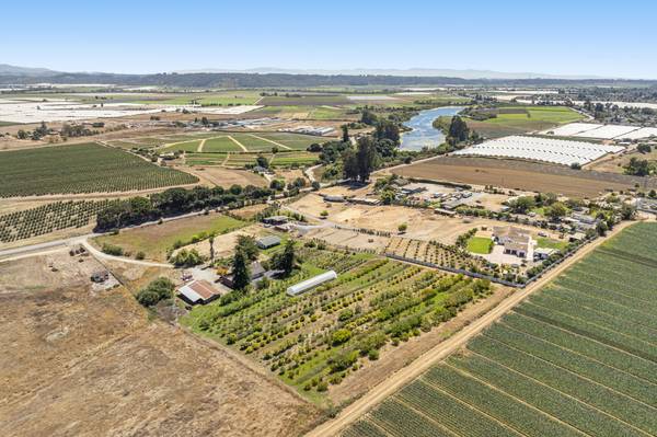 Watsonville, CA 95076-2227,613 Lakeview Rd