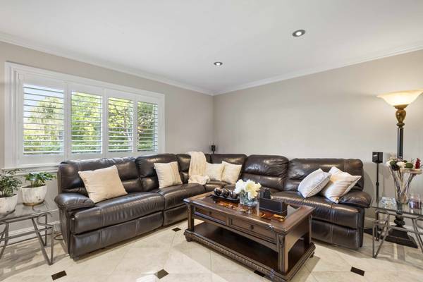 1384 N Loop Dr, San Jose, CA 95126-4319