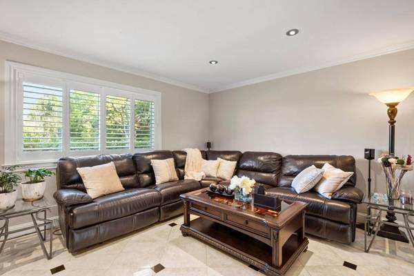 1384 N Loop DR, San Jose, CA 95126