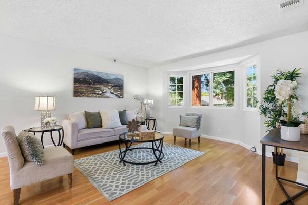824 Bay ST, Mountain View, CA 94041
