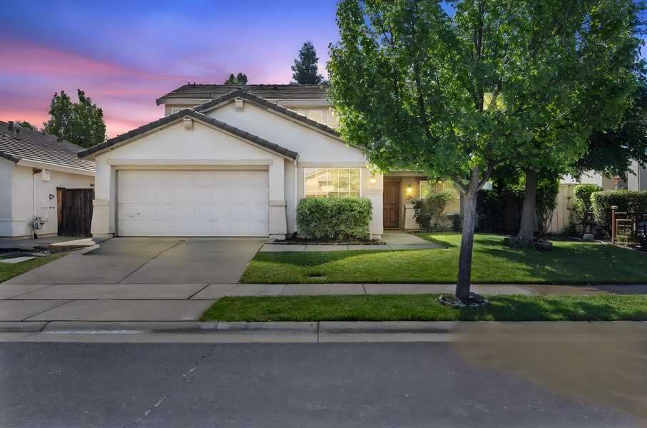 640 Garden Park Dr, Roseville, CA 95678-5995