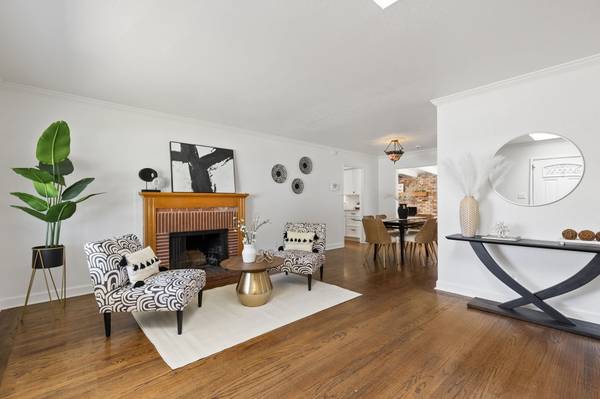 3804 Woodcrest Rd, Sacramento, CA 95821-3760