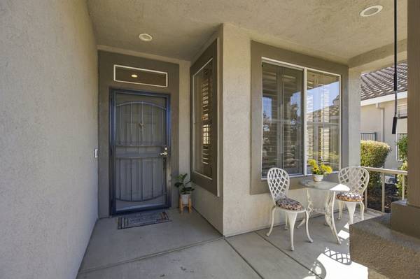 6088 Whisperlodge Way, Roseville, CA 95747-8702