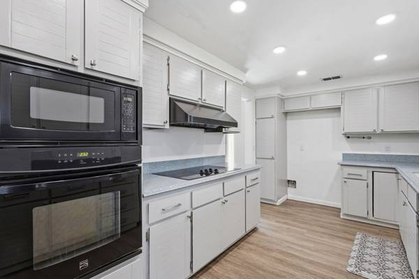 2840 Tiffany West Way, Sacramento, CA 95827-1418