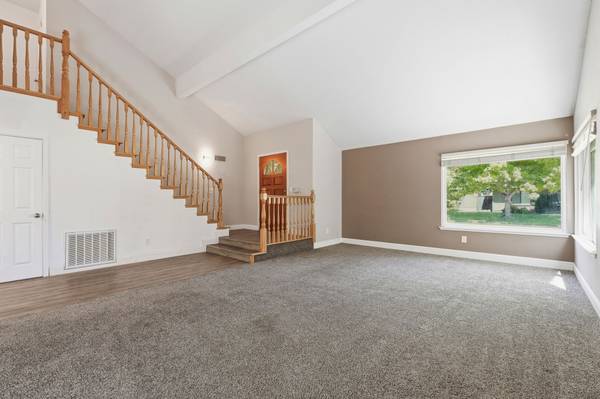2840 Tiffany West Way, Sacramento, CA 95827-1418