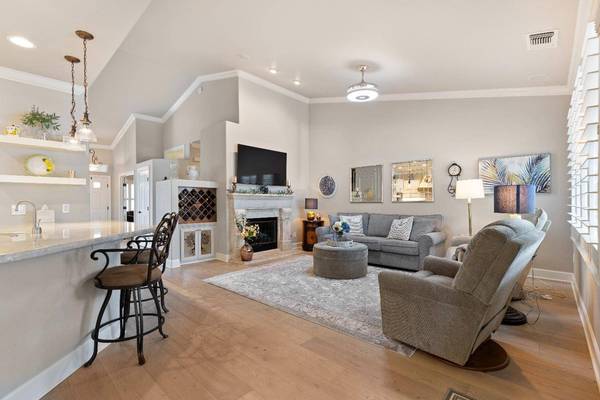 143 Brookhaven DR, Roseville, CA 95678