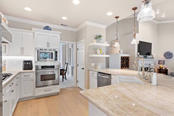 143 Brookhaven DR, Roseville, CA 95678