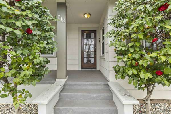 518 Oak St, Roseville, CA 95678-2621