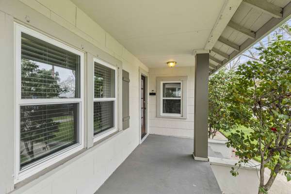 518 Oak St, Roseville, CA 95678-2621