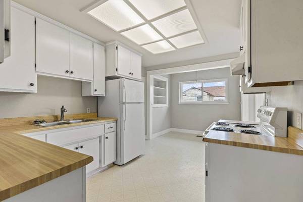 518 Oak ST, Roseville, CA 95678