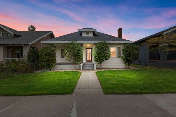 518 Oak St, Roseville, CA 95678-2621