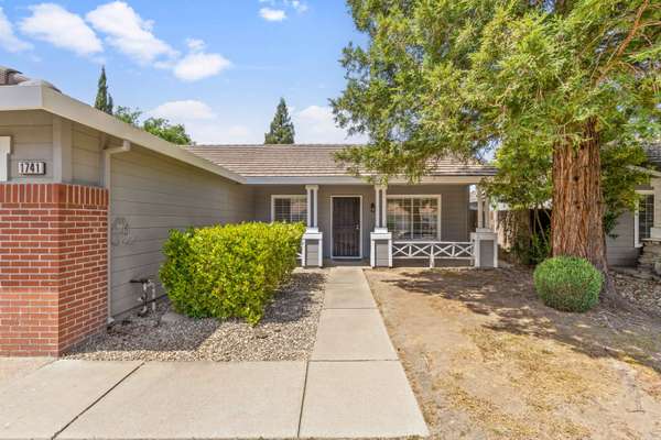 1741 Chilton Dr, Roseville, CA 95747-7866