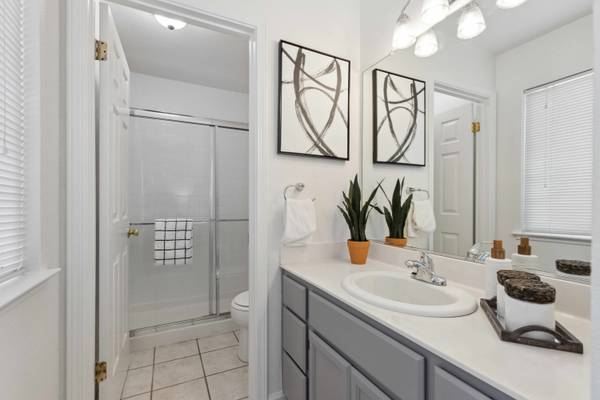 1741 Chilton Dr, Roseville, CA 95747-7866