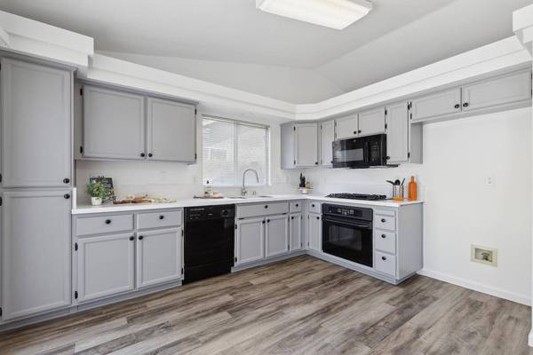 1741 Chilton DR, Roseville, CA 95747