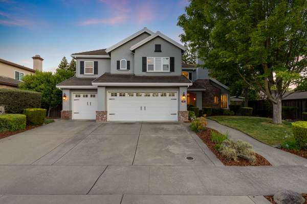 132 Valleywood Way, Roseville, CA 95678-1084