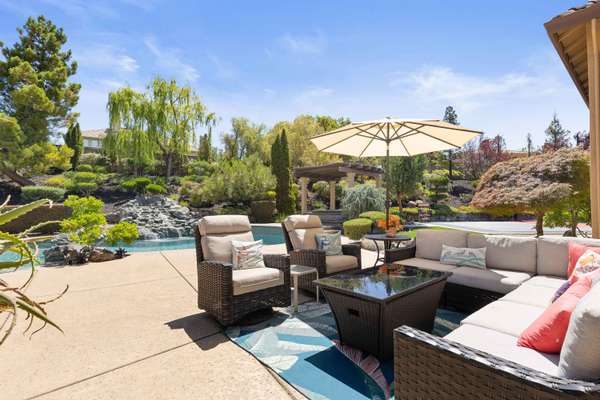 120 Cresta Ct, Lincoln, CA 95648-7921