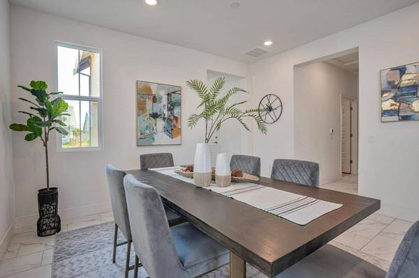 7073 Starburst LN, Roseville, CA 95747